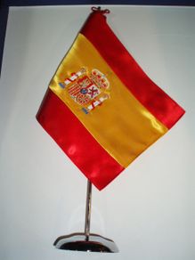 Bandera pequeña de España para mesa